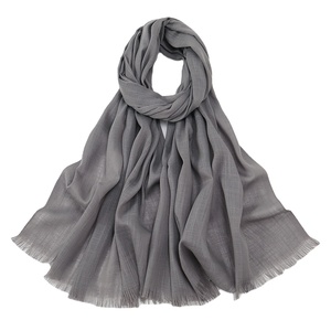 New Malaysia Bamboo <b>Hijab</b> Set Wholesale Multi Color Plain Cotton Hijabs With Bamboo <b>Undercaps</b> - Product Image 4