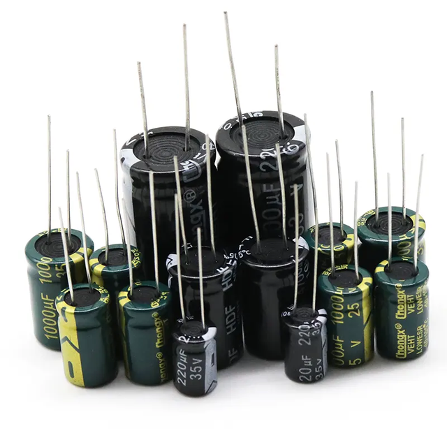 Wholesale Original Brand Aluminum Electrolytic Capacitor 16V/25V/35V/100V 100-2200F DIP Electronic Component-Original