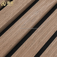 Carreaux de mur auto-adhésifs de panneau insonorisé cannelé par 3D du placage 3D de décoration intérieure de conception innovatrice