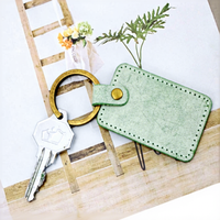Porte-clés en cuir véritable personnalisé avec initiales gravées, logo, design rectangulaire minimaliste pour cadeaux promotionnels