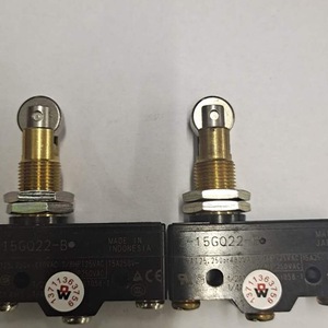 Interruptor de Límite Z 15GQ22 B SPDT con Terminal de Tornillo Metálico IP20 Hecho en Japón - Product Image 1