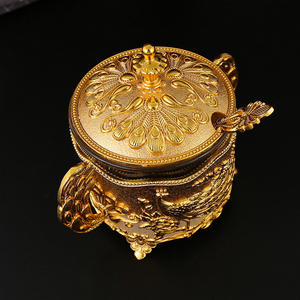 Pot de rangement en alliage de zinc doré de style européen, sculpté de fleurs, pour fruits secs, bonbons, avec couvercle - Product Image 2