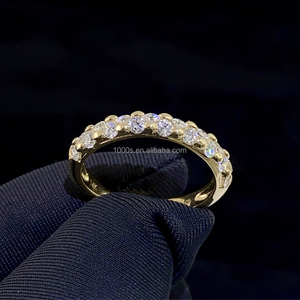 Anello di Lusso in Oro 14k con Diamante Sintetico Nuovi Arrivi Anello in Oro Vero per Donne e Uomini Gioielleria Fine Personalizzabile in Oro Massiccio - Product Image 6