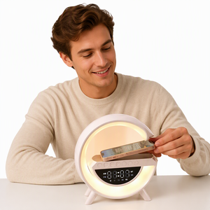Haut-parleur multifonctionnel en forme de G 2026 avec chargeur sans fil, lumière d'ambiance RGB et réveil – Approvisionnement en gros pour promotions - Product Image 3