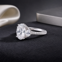 Bague de fiançailles en moissanite pour femme en argent sterling 925, coupe ovale, trois pierres, pierre latérale en poire, tige fendue, pavé