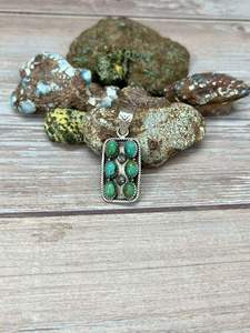 Pendentif en argent sterling fait main avec turquoise Kingman plaqué rhodium pour bijoux pour femmes - Product Image 2