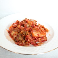 Venta caliente Kimchi coreano lata de vidrio repollo picante Kimchi en latas deliciosas verduras en conserva para uso doméstico