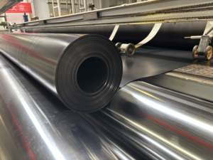Geomembrana Impermeable de HDPE de 0.5mm / 0.75mm / 1.0mm / 1.5mm / 2.0mm, Revestimiento para Presas de HDPE, Revestimiento para Estanques de Piscifactorías - Product Image 3