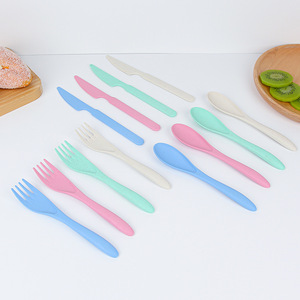 Juego de Cubiertos Portátil Ecológico Reutilizable de 3 Piezas, Cuchillo, Tenedor y Cuchara de Paja de Trigo y PP para Viajes, Escuela, Oficina, Campamento y Picnic - Product Image 3