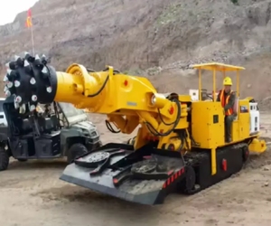 Ebz160 roadheader 160Kw động cơ 8.5m ³/min cắt Công suất CE đã được phê duyệt KHAI THÁC MỎ - Product Image 1