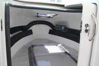 Yacht sportif de 23 pieds en fibre de verre hors-bord 90 CV Bateau de plaisance de luxe à grande vitesse pour 7 personnes Pêche et divertissement