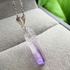 Pendentif en améthyste brute de <span class=keywords><strong>Vera</strong></span> <span class=keywords><strong>Cruz</strong></span> avec fermoir en argent 925, cristal naturel en forme de croix, charme spirituel de guérison - Product Image 3