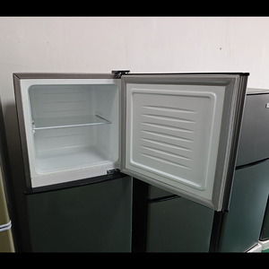 Réfrigérateur vertical à double porte <span class=keywords><strong>pas</strong></span> <span class=keywords><strong>cher</strong></span> <span class=keywords><strong>de</strong></span> 112 L, <span class=keywords><strong>mini</strong></span>-réfrigérateurs pour le <span class=keywords><strong>bureau</strong></span> - Product Image 2