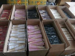 Abanico de Encaje de Bambú y Algodón Europeo en Blanco, Negro y Beige, 27 cm de Largo, Regalo de Boda - Product Image 5