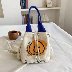 Bolso Bandolera Mini BFYS con Estampado de Cara Sonriente, Gran Capacidad, con Cordón, Personalizable, <span class=keywords><strong>para</strong></span> Compras, con Logotipo, <span class=keywords><strong>para</strong></span> Estudiantes, de Lona, <span class=keywords><strong>para</strong></span> <span class=keywords><strong>Mujer</strong></span> - Product Image 4