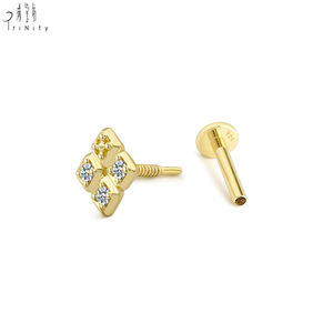 Boucle d'oreille tendance et minimaliste, faite à la main, en or massif 14 carats avec diamant naturel, pour piercing unique - Product Image 4