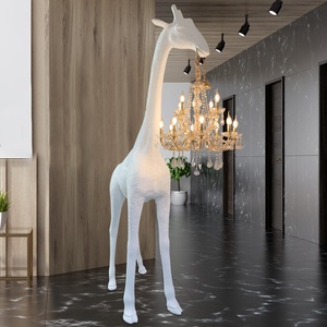 Lámpara de pie de jirafa minimalista moderna creativa, escultura de fibra de vidrio de gama alta de lujo, adorno grande de <span class=keywords><strong>Internet</strong></span>, decoración decorativa para el hogar - Product Image 3