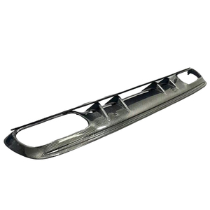 Diffuseur arrière en fibre de carbone style AMG pour Classe C W205 4 portes 2015-2021 - Product Image 4