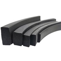 Service de moulage et de découpe de bandes d'étanchéité en caoutchouc mousse EPDM industriel, bande d'étanchéité en mousse EPDM noire résistante aux UV