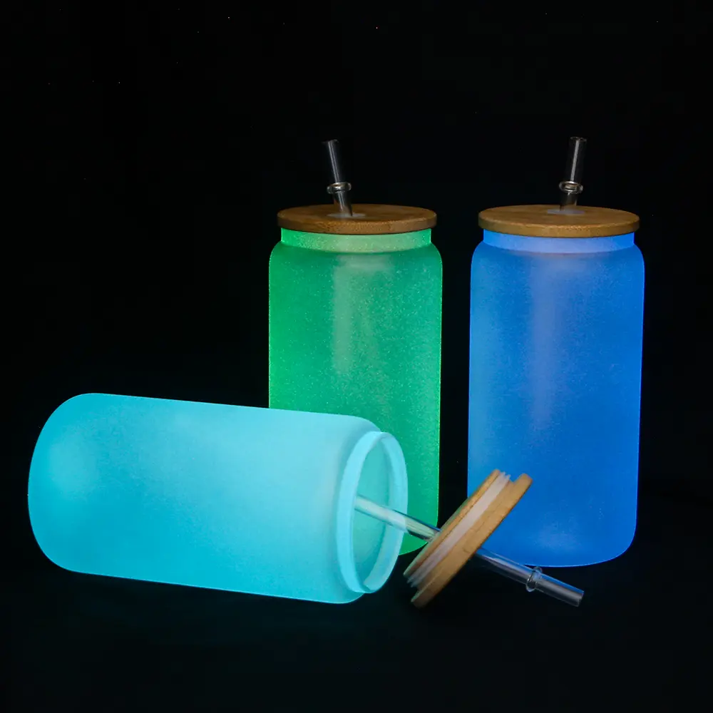 AGH แก้วเรืองแสงเปลี่ยนสีได้ด้วยแสง UV,กระป๋องเบียร์แบบระเหิดมีฝาปิดไม้ไผ่ขนาด16ออนซ์