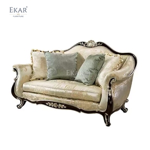 Sofa Gaya Inggris Mewah EKAR Kensington Sovereign |   Perabot Ruang Tamu Ukiran Tangan yang Berhias - Product Image 2