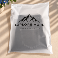 Sac d'emballage plastique transparent givré auto-scellant pour vêtements, sweats et vestes