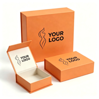 Boîte cadeau magnétique orange en gros, personnalisée avec logo noir, en carton rigide, lot de 3 tailles, emballage pliable de luxe