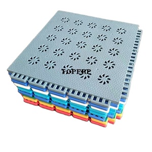 Carreaux de sol sportifs polyvalents en TPE à emboîtement - Product Image 4