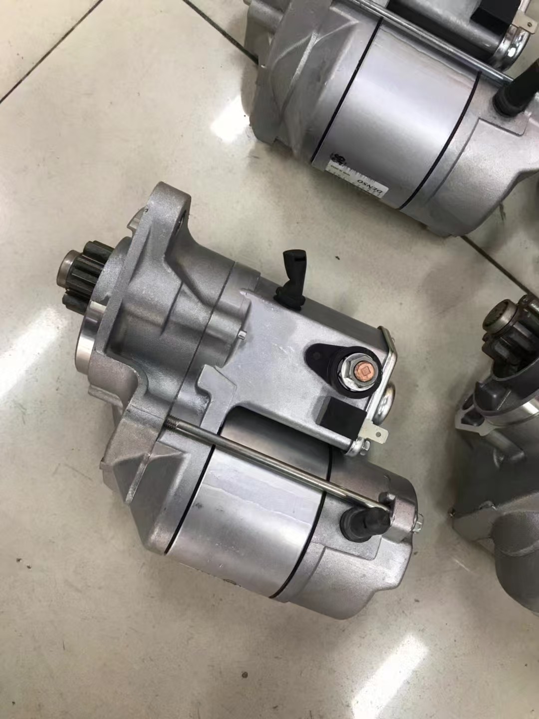 D1503 D1703 V2003 Diesel Denso Starter Motor 15461-63010 15461
