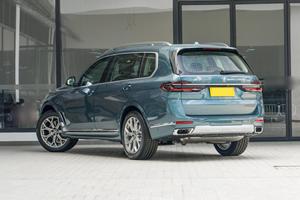 Nouvelle voiture à <span class=keywords><strong>prix</strong></span> avantageux, <span class=keywords><strong>SUV</strong></span> 6/7 places, <span class=keywords><strong>BMW</strong></span> X7 xDrive 40i 2024, essence/<span class=keywords><strong>hybride</strong></span>, <span class=keywords><strong>SUV</strong></span> de luxe, véhicules à essence - Product Image 4