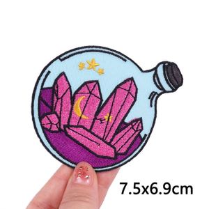 Patch brodé personnalisé de haute qualité en forme de fleur de diamant, dessin animé TV, champignon, thermocollant pour vêtements - Product Image 4