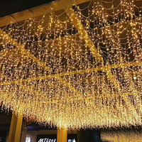 Guirlande lumineuse LED en forme de rideau de glaçons en cuivre pour Noël, étanche, blanc chaud, pour la décoration intérieure/extérieure du jardin, du parc, des allées