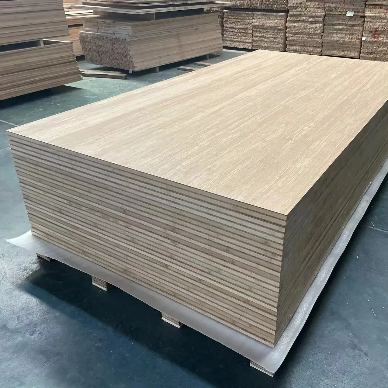 Ukuran kustom untai tenun laminating tahan air 18mm 4x8 bambu panel kayu lapis untuk furnitur