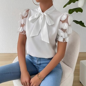 Blusas para Mujer Tallas S-2XL, Blusa Moderna <span class=keywords><strong>con</strong></span> Cuello Redondo y Parches de Malla, Manga Corta <span class=keywords><strong>con</strong></span> Lazo en el Cuello, Tops de Manga Corta, Camisetas - Product Image 1