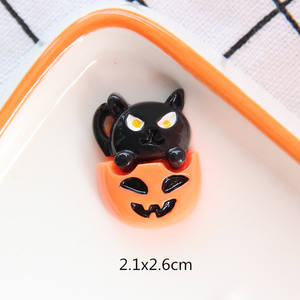 Nouvelle conception Halloween Charmes en résine polyester mignons Vampire, Fantôme, Citrouille, Chauve-souris, Accessoires, Logo personnalisé, Marque JC, Vente DIY - Product Image 4