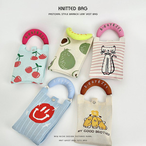Nouveau Sac à Main Tricoté Simple et Mignon de Style Dessin Animé 2026, Sac Bandoulière Tendance Petite Taille pour Téléphone Portable, Vente en Gros pour Femmes - Product Image 3