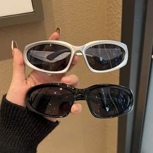 Nouvelles Lunettes de Soleil Tendance et Dynamiques pour Hommes et Femmes – Protection Universelle Contre le Soleil - Product Image 1