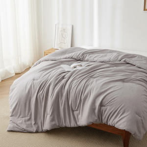 Ensemble de couette réversible 3 pièces ultra doux en fibre de polyester 100 % écologique toutes saisons pour lit Queen Size avec 2 taies d'oreiller et sac de rangement - Product Image 6