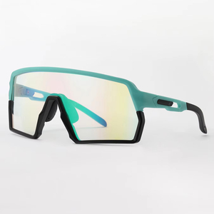 <span class=keywords><strong>Lunettes</strong></span> de soleil photochromiques Sports de plein air <span class=keywords><strong>Lunettes</strong></span> de cyclisme Hommes et femmes Cyclisme <span class=keywords><strong>Alpinisme</strong></span> <span class=keywords><strong>Lunettes</strong></span> coupe-vent UV400 - Product Image 4