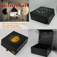 Boîte Cadeau Pliable Magnétique en Carton Écologique Noir Personnalisée pour Chaussures, avec Fermeture Aimantée et Logo