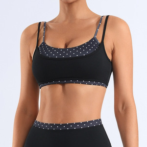 Top Deportivo Sexy con Parches de Puntos y Pantalones Cortos Diseñados para Mujer, Ideales para Entrenamientos en el Gimnasio y Actividades al Aire Libre, Estilo Ajustado - Product Image 1
