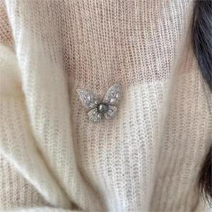 เข็มกลัดรูปผีเสื้อประดับมุกน้ำทะเลตาฮิติ คอลเลคชั่นฤดูร้อน Hao Shi รุ่นใหม่ ตกแต่งด้วยเครื่องประดับสีดำ - Product Image 4