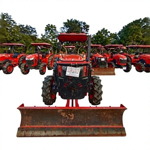 Tractor Agrícola Usado de 4 Ruedas Motrices y 50HP con Bomba para Aplicaciones Agrícolas - Product Image 1