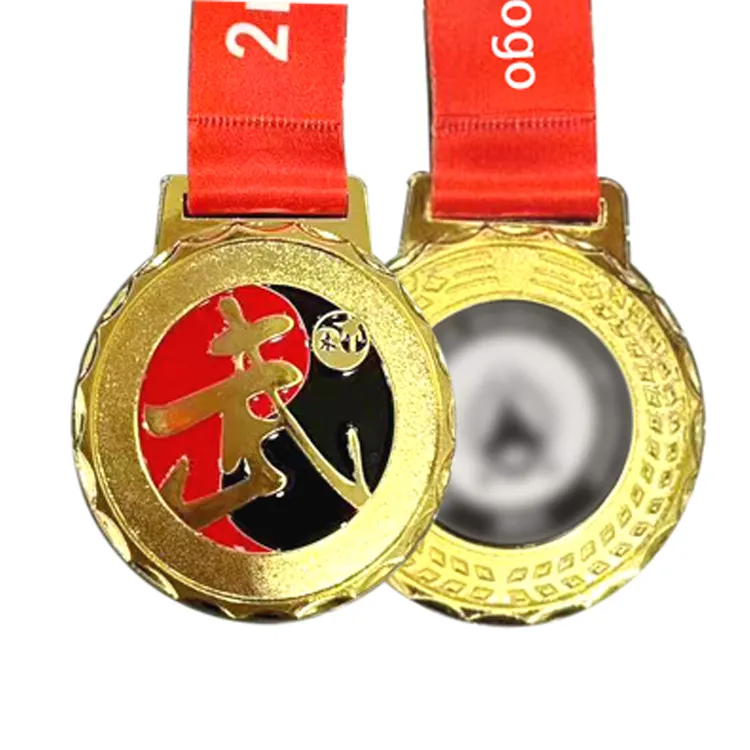 Stock di fabbrica medaglie in lega di zinco oro argento bronzo Karate Judo Kung Fu Taekwondo medaglia con nastro