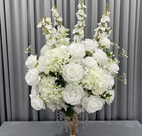 Seiden-Kunstblumenarrangement als Tischdekoration für Hochzeit, Weihnachten, Muttertag - Weiße Blumen Handgefertigt mit Natürlicher Haptik