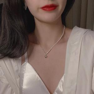 Collier asymétrique en perles naturelles de style coréen de luxe été 2022 avec pendentif en forme de cœur, chaîne de clavicule - Product Image 2