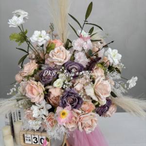 Centres <span class=keywords><strong>de</strong></span> <span class=keywords><strong>table</strong></span> à fleurs 45cm Boho <span class=keywords><strong>Chic</strong></span> violet et rose avec fleurs violettes blush herbe <span class=keywords><strong>de</strong></span> pampa pour événements intérieurs romantiques - Product Image 3