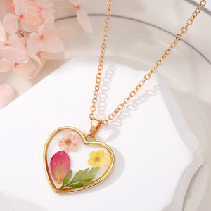New Design Multi Shape Gold Frame Resin <b>Necklaces</b> Handmade Real Preserved <b>Pressed</b> <b>Flower</b> Floral Pendant <b>Necklace</b> Bohemian Women - Product Image 4