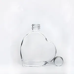 200ml Herzform Glasflasche mit Kork