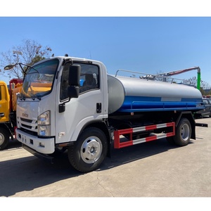 Camion d'aspiration des eaux usées ISUZU 4x2 5CBM, véhicule de transport de boues de fosse septique pour l'assainissement municipal - Product Image 5